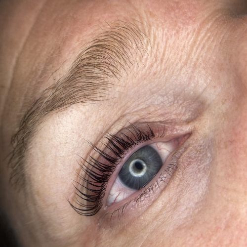 Kunde har fået lavet lash lift nær Vejen