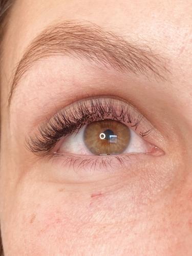 Soft volume lashes med UV lavet ved Beauty By Kryger nær Haderslev