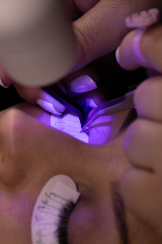 Lash extensions med UV-light i Sommersted mellem Vejen og Aabenraa